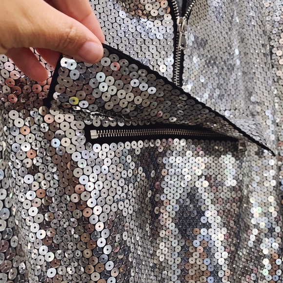 Moschino x H&M Silver Sequin Hooded Mini Dress - Picture 8 of 16